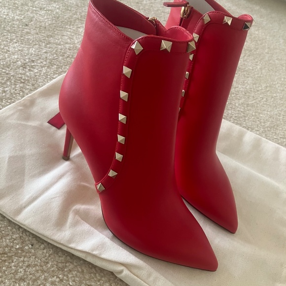 Valentino Short Boots (Bootie) - Red Size 38 New in Box - Picture 2 of 14